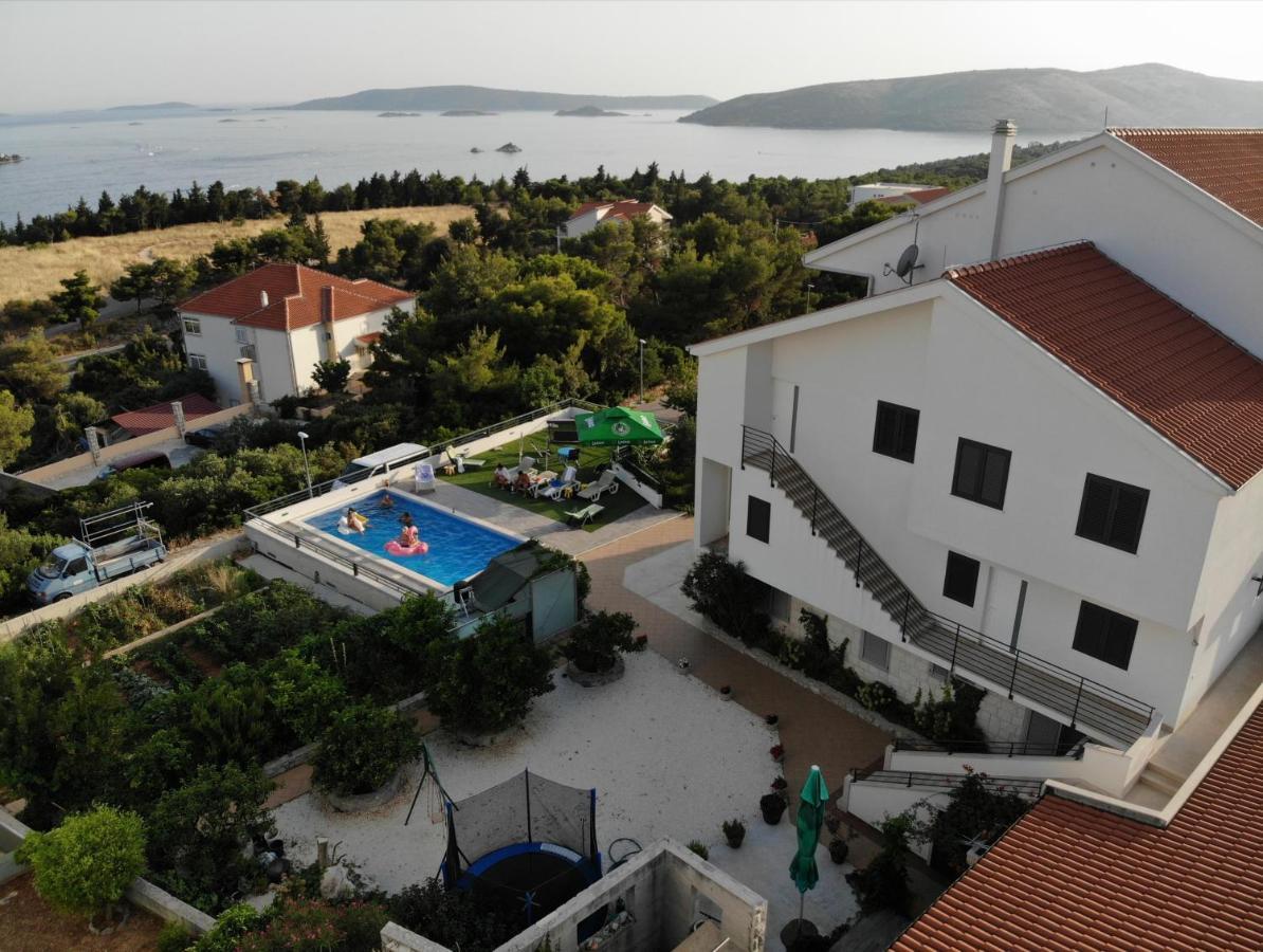 Villa Confido Luxury Apartment 01 돈지세케트 외부 사진
