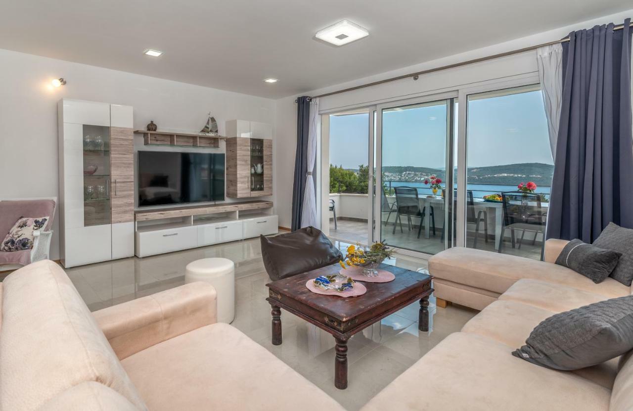 Villa Confido Luxury Apartment 01 돈지세케트 외부 사진